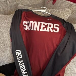 Nike Red and Black Sooners Long Sleeve dri-fit men’s medium shirt